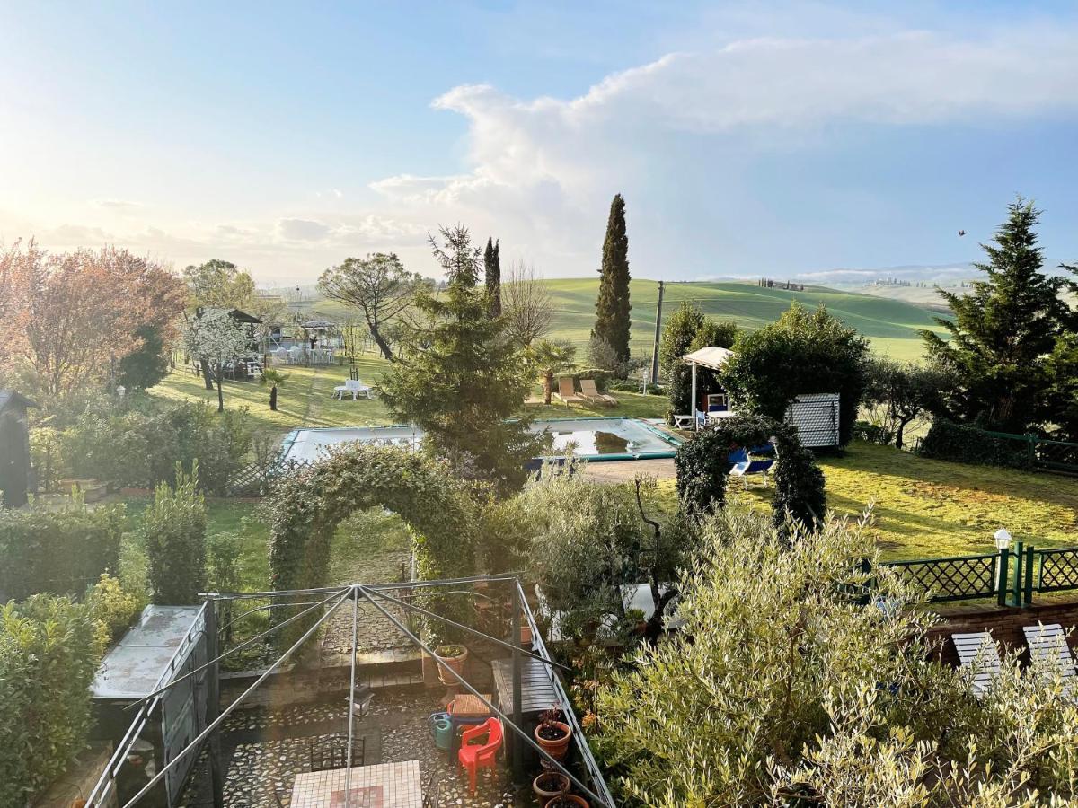 Appartamento Con Piscina E Giardino A Siena Exterior foto