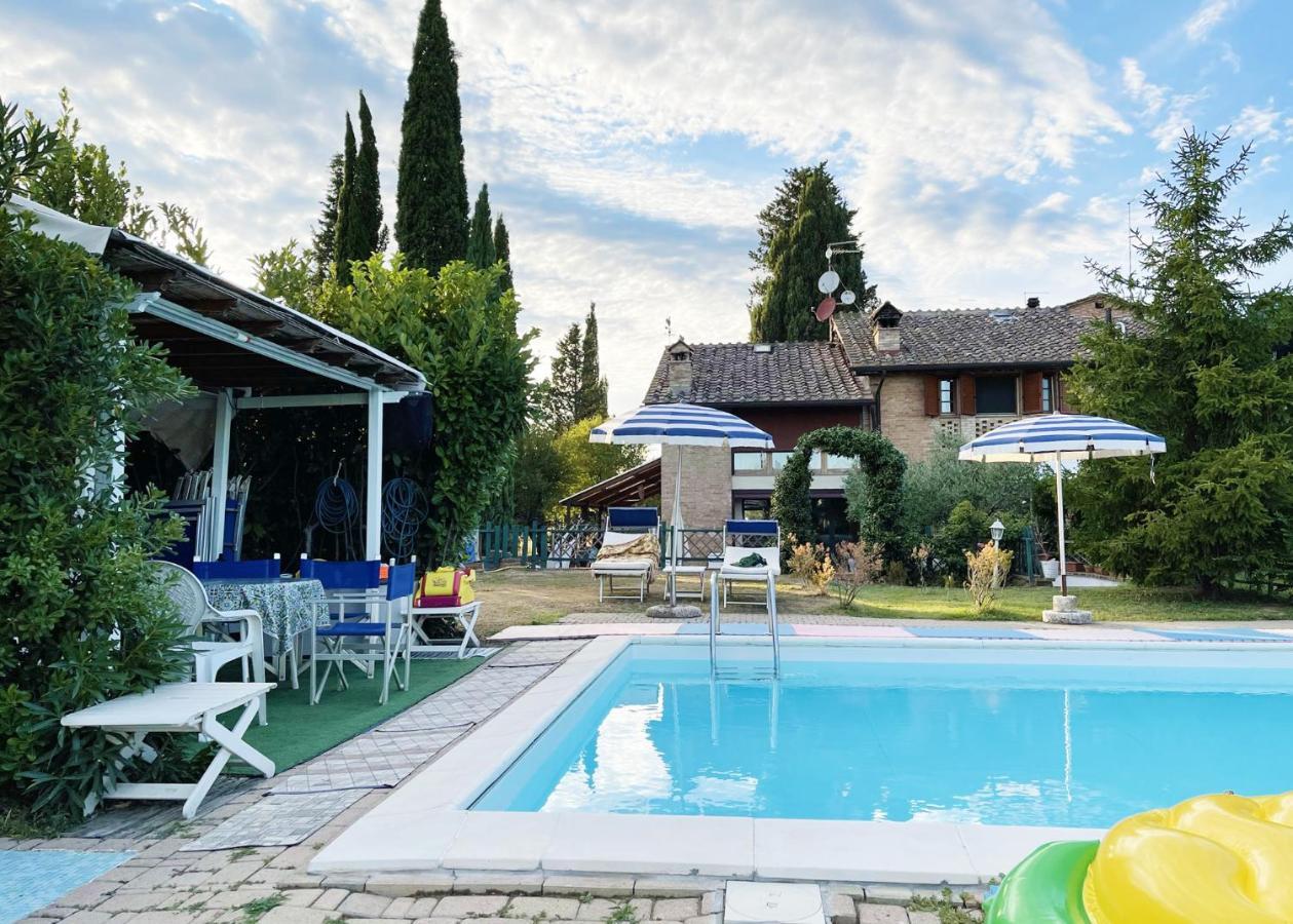 Appartamento Con Piscina E Giardino A Siena Exterior foto